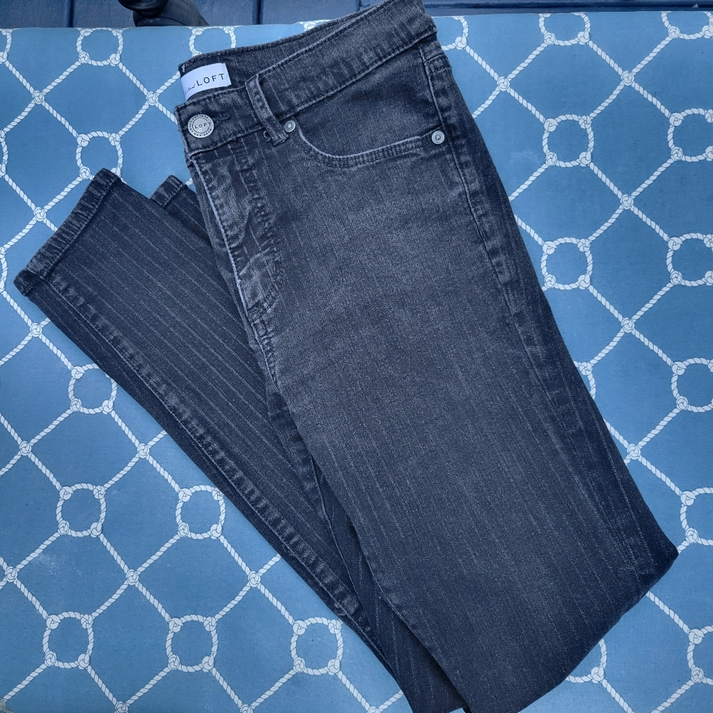 LOFT Pinstripe Shimmer Skinny Jeans Faded Black Denim Sparkle Stripes 6/28